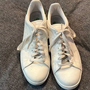 Adidas size 11 worn twice to big like nee